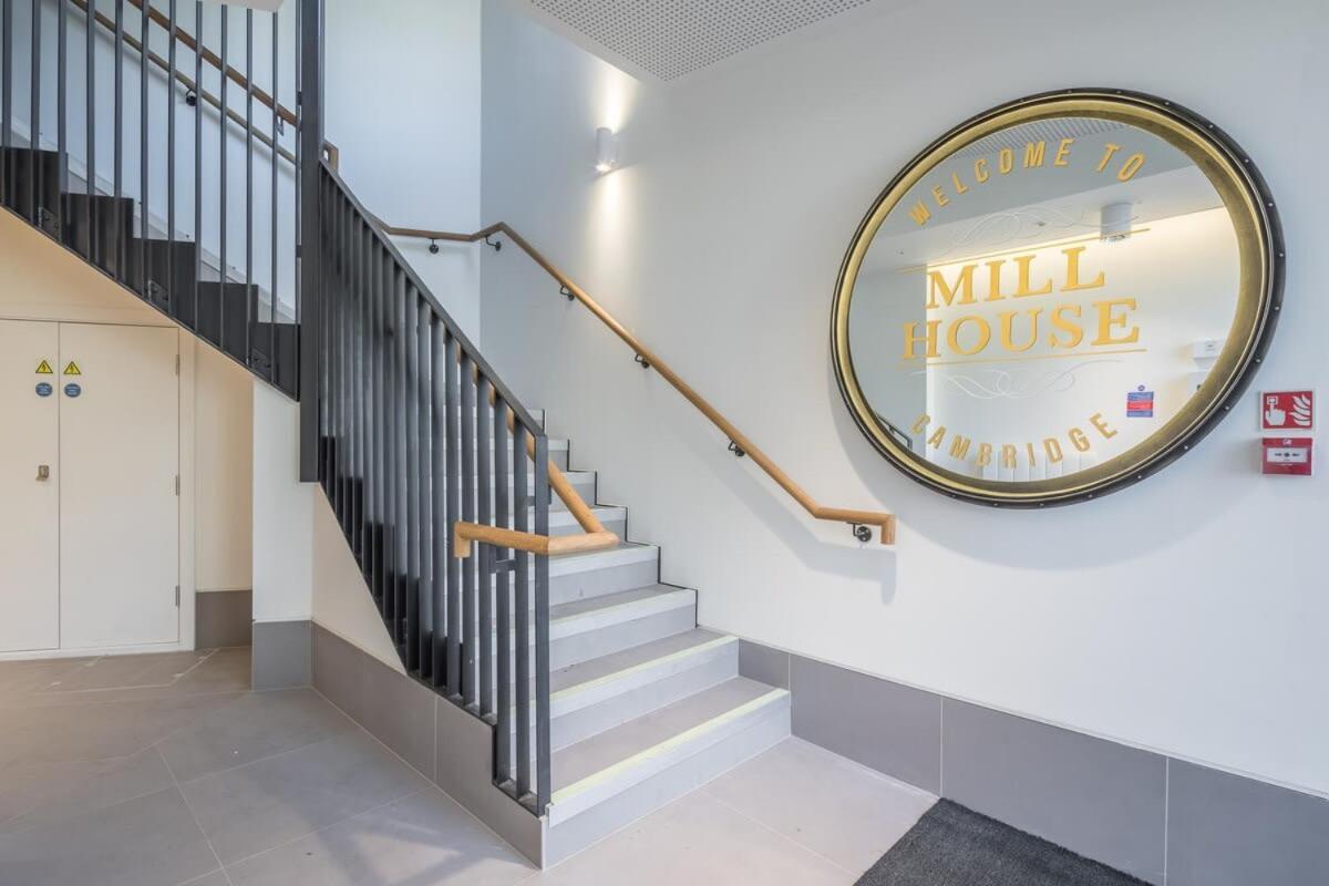 Luxurious City Centre Apartment With Balcony Cambridge  Exterior photo