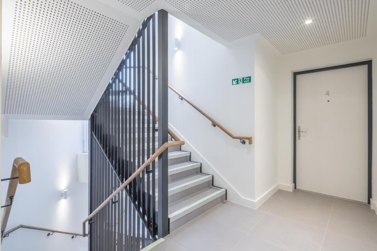 Luxurious City Centre Apartment With Balcony Cambridge  Exterior photo